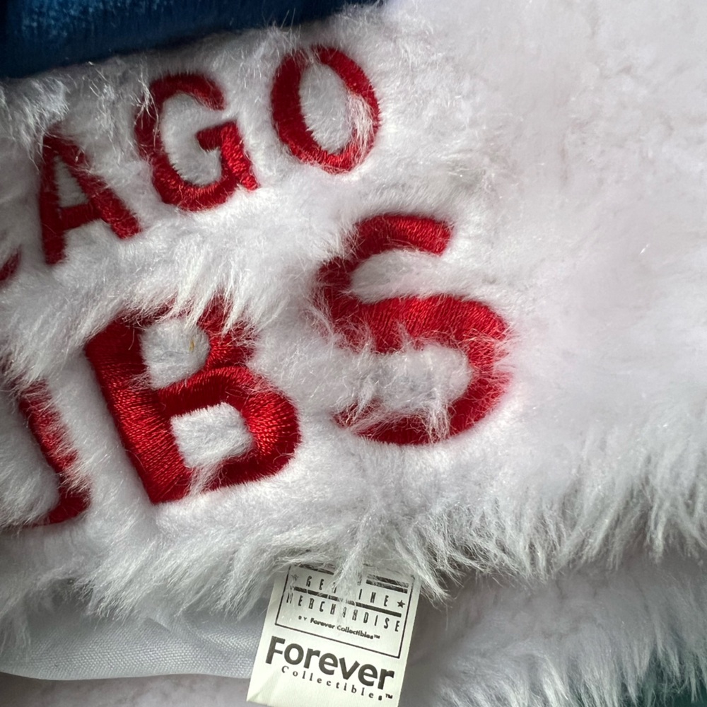 Chicago cubs and Chicago bears Santa hats - Picture 3 of 4